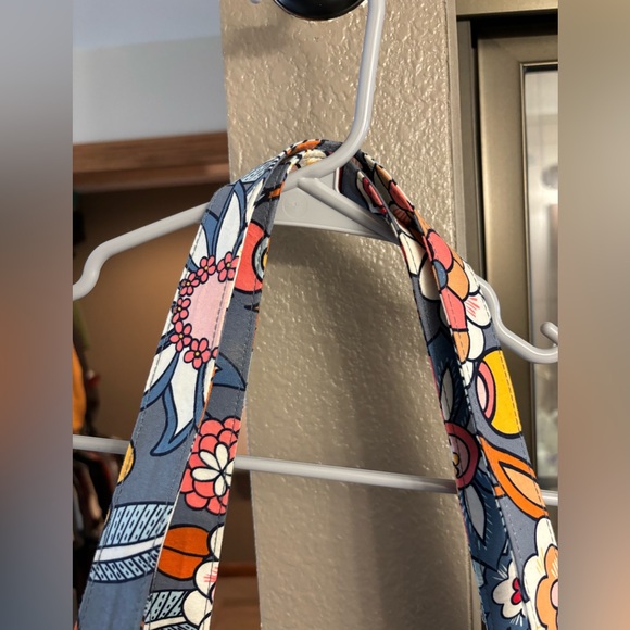 Vera Bradley LARGE tote bag - Picture 2 of 4